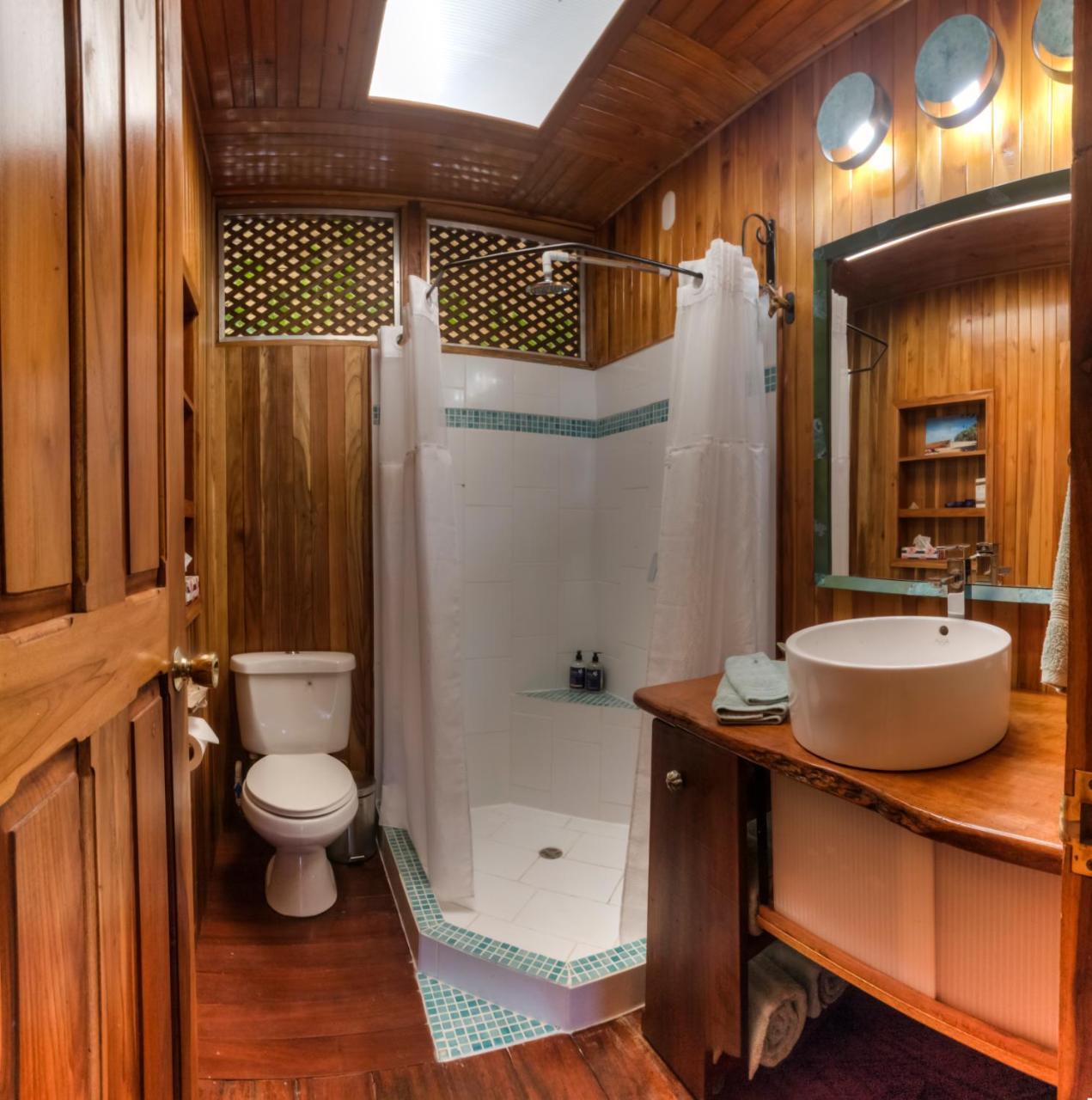 Sueno Grande B&B Puerto Viejo de Talamanca Bagian luar foto